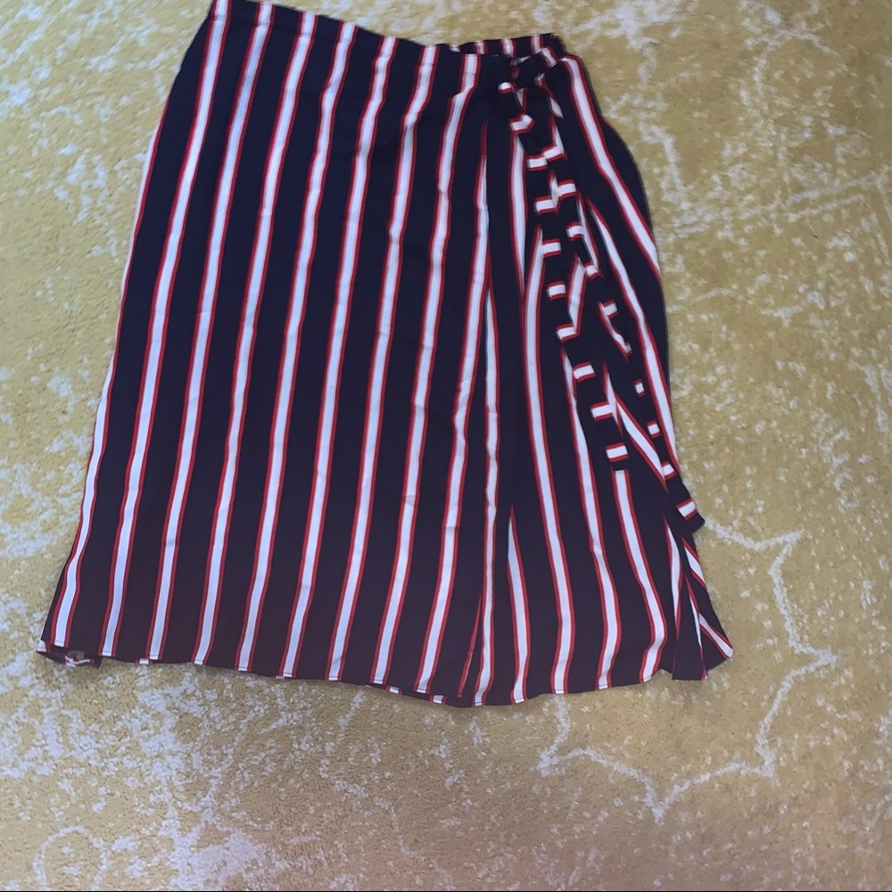 Abounds fun skirt, wide and flowing - Picture 4 of 5